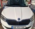 Белый Шкода Фабия, объемом двигателя 1 л и пробегом 139 тыс. км за 8300 $, фото 1 на Automoto.ua