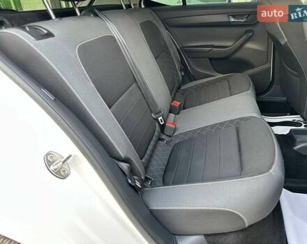 Белый Шкода Фабия, объемом двигателя 1 л и пробегом 104 тыс. км за 8200 $, фото 39 на Automoto.ua