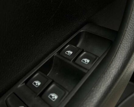 Белый Шкода Фабия, объемом двигателя 1 л и пробегом 120 тыс. км за 8300 $, фото 20 на Automoto.ua