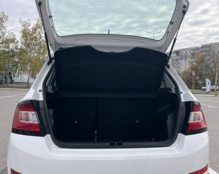 Шкода Фабия 2019 в Сумах на Automoto.ua Белый Шкода Фабия, объемом двигателя 1 л и пробегом 100 тыс. км за 7800 $, фото 4 на Automoto.ua