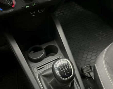 Білий Шкода Фабія, об'ємом двигуна 1 л та пробігом 165 тис. км за 8273 $, фото 19 на Automoto.ua