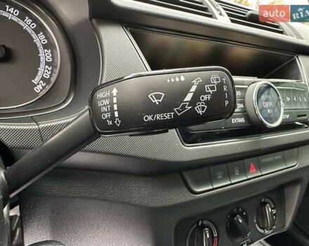 Белый Шкода Фабия, объемом двигателя 1 л и пробегом 104 тыс. км за 8600 $, фото 44 на Automoto.ua