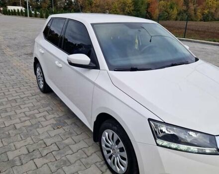 Белый Шкода Фабия, объемом двигателя 1 л и пробегом 104 тыс. км за 8200 $, фото 4 на Automoto.ua