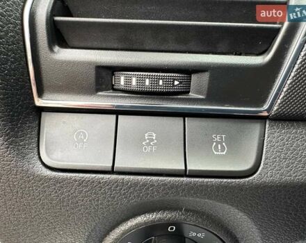 Белый Шкода Фабия, объемом двигателя 1 л и пробегом 104 тыс. км за 8600 $, фото 45 на Automoto.ua