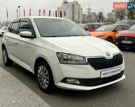 Білий Шкода Фабія, об'ємом двигуна 1 л та пробігом 165 тис. км за 8273 $, фото 3 на Automoto.ua