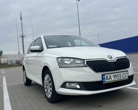 Шкода Фабия 2019 в Сумах на Automoto.ua Белый Шкода Фабия, объемом двигателя 1 л и пробегом 100 тыс. км за 7800 $, фото 1 на Automoto.ua