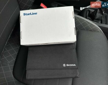 Белый Шкода Фабия, объемом двигателя 1 л и пробегом 104 тыс. км за 8600 $, фото 81 на Automoto.ua