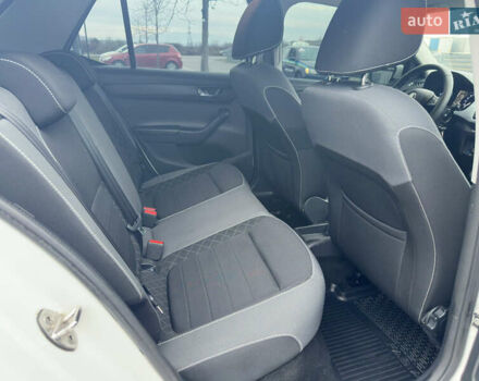 Белый Шкода Фабия, объемом двигателя 1 л и пробегом 131 тыс. км за 8499 $, фото 30 на Automoto.ua