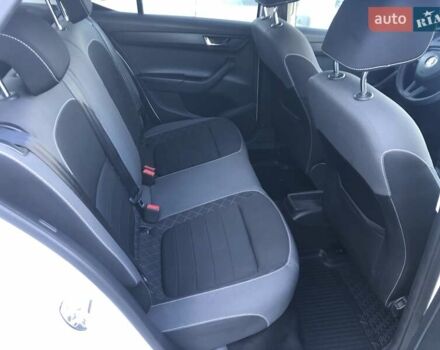 Белый Шкода Фабия, объемом двигателя 1 л и пробегом 98 тыс. км за 8700 $, фото 18 на Automoto.ua