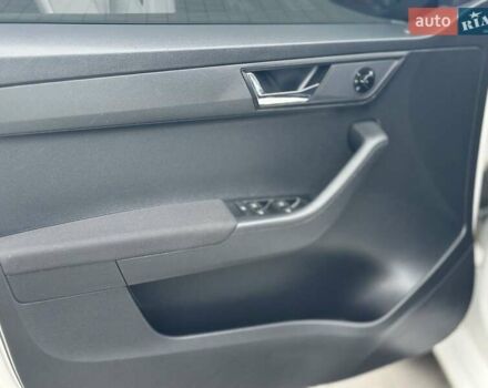 Білий Шкода Фабія, об'ємом двигуна 1 л та пробігом 176 тис. км за 8600 $, фото 18 на Automoto.ua