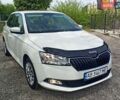 Белый Шкода Фабия, объемом двигателя 1 л и пробегом 132 тыс. км за 8300 $, фото 1 на Automoto.ua