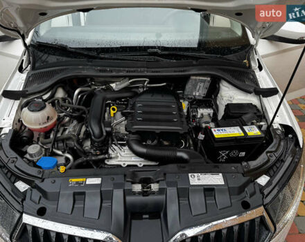 Білий Шкода Фабія, об'ємом двигуна 1 л та пробігом 95 тис. км за 8800 $, фото 16 на Automoto.ua