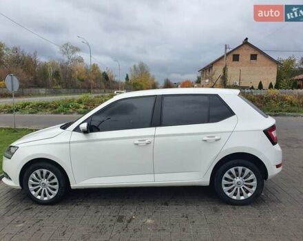Белый Шкода Фабия, объемом двигателя 1 л и пробегом 94 тыс. км за 8600 $, фото 4 на Automoto.ua