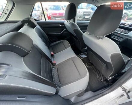 Белый Шкода Фабия, объемом двигателя 1 л и пробегом 115 тыс. км за 8021 $, фото 17 на Automoto.ua