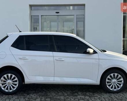 Белый Шкода Фабия, объемом двигателя 1 л и пробегом 146 тыс. км за 8880 $, фото 13 на Automoto.ua