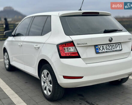 Белый Шкода Фабия, объемом двигателя 1 л и пробегом 131 тыс. км за 8499 $, фото 17 на Automoto.ua