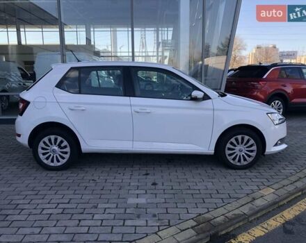 Белый Шкода Фабия, объемом двигателя 1 л и пробегом 98 тыс. км за 8700 $, фото 3 на Automoto.ua