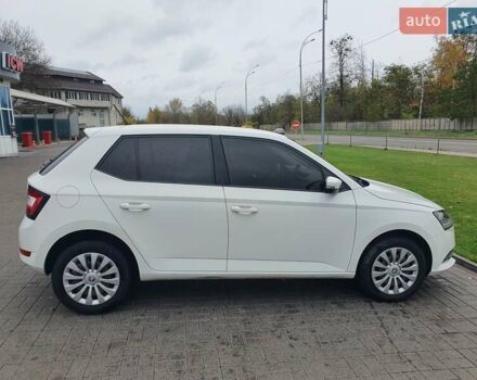 Белый Шкода Фабия, объемом двигателя 1 л и пробегом 94 тыс. км за 8600 $, фото 2 на Automoto.ua