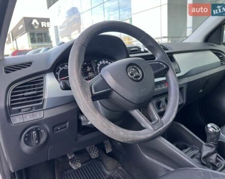 Белый Шкода Фабия, объемом двигателя 1 л и пробегом 115 тыс. км за 8021 $, фото 10 на Automoto.ua