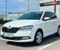 Белый Шкода Фабия, объемом двигателя 1 л и пробегом 177 тыс. км за 8450 $, фото 1 на Automoto.ua