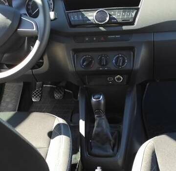 Шкода Фабия 2020 в Киеве на Automoto.ua Белый Шкода Фабия, объемом двигателя 1 л и пробегом 66 тыс. км за 11000 $, фото 19 на Automoto.ua