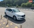 Белый Шкода Фабия, объемом двигателя 1 л и пробегом 86 тыс. км за 9500 $, фото 1 на Automoto.ua