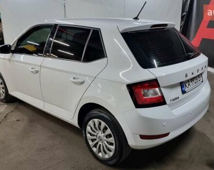 Белый Шкода Фабия, объемом двигателя 1 л и пробегом 101 тыс. км за 9500 $, фото 3 на Automoto.ua