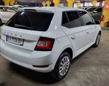 Белый Шкода Фабия, объемом двигателя 1 л и пробегом 101 тыс. км за 9500 $, фото 4 на Automoto.ua