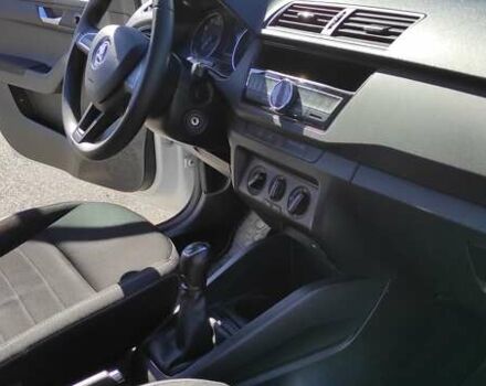 Шкода Фабия 2020 в Киеве на Automoto.ua Белый Шкода Фабия, объемом двигателя 1 л и пробегом 66 тыс. км за 11000 $, фото 14 на Automoto.ua