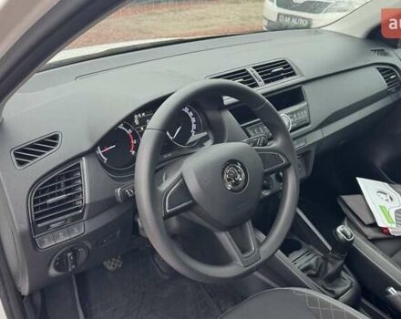 Белый Шкода Фабия, объемом двигателя 1 л и пробегом 67 тыс. км за 8999 $, фото 15 на Automoto.ua