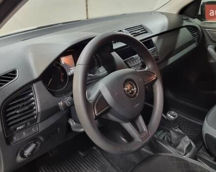 Белый Шкода Фабия, объемом двигателя 1 л и пробегом 101 тыс. км за 9500 $, фото 9 на Automoto.ua
