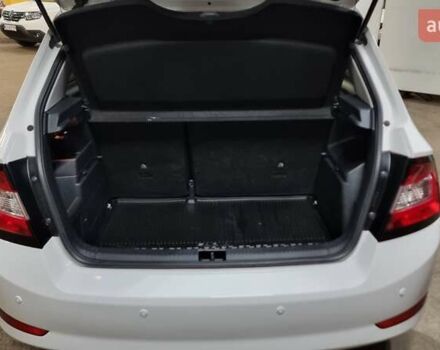 Белый Шкода Фабия, объемом двигателя 1 л и пробегом 101 тыс. км за 9500 $, фото 12 на Automoto.ua