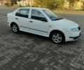Белый Шкода Фабия, объемом двигателя 1.4 л и пробегом 291 тыс. км за 3800 $, фото 1 на Automoto.ua