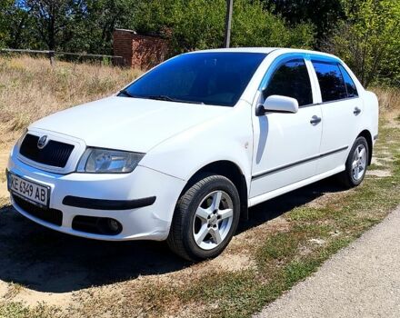 Белый Шкода Фабия, объемом двигателя 1.4 л и пробегом 285 тыс. км за 3600 $, фото 2 на Automoto.ua