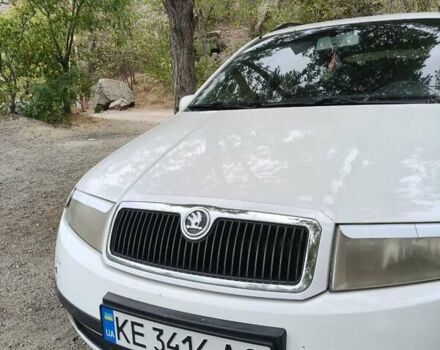 Белый Шкода Фабия, объемом двигателя 1.4 л и пробегом 313 тыс. км за 3000 $, фото 9 на Automoto.ua