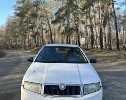 Білий Шкода Фабія, об'ємом двигуна 1.4 л та пробігом 333 тис. км за 1350 $, фото 2 на Automoto.ua