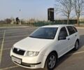 Білий Шкода Фабія, об'ємом двигуна 1.4 л та пробігом 206 тис. км за 3600 $, фото 1 на Automoto.ua