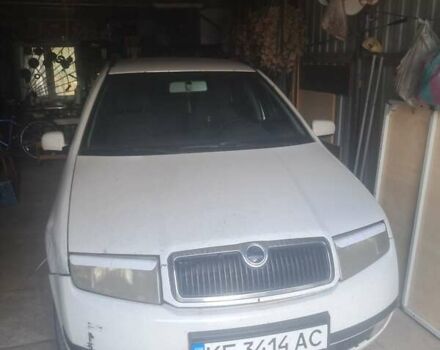 Белый Шкода Фабия, объемом двигателя 1.4 л и пробегом 313 тыс. км за 3000 $, фото 3 на Automoto.ua