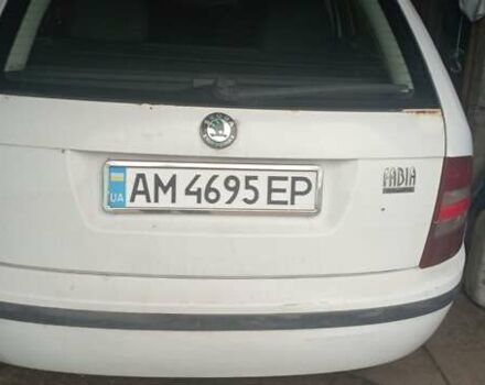 Белый Шкода Фабия, объемом двигателя 1.39 л и пробегом 285 тыс. км за 2350 $, фото 4 на Automoto.ua