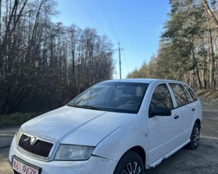 Білий Шкода Фабія, об'ємом двигуна 1.4 л та пробігом 333 тис. км за 1350 $, фото 1 на Automoto.ua