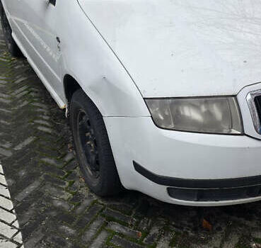 Білий Шкода Фабія, об'ємом двигуна 1.4 л та пробігом 220 тис. км за 1400 $, фото 4 на Automoto.ua