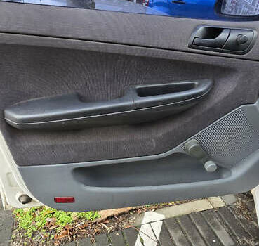 Білий Шкода Фабія, об'ємом двигуна 1.4 л та пробігом 220 тис. км за 1400 $, фото 2 на Automoto.ua