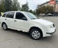 Белый Шкода Фабия, объемом двигателя 1.39 л и пробегом 227 тыс. км за 1600 $, фото 1 на Automoto.ua