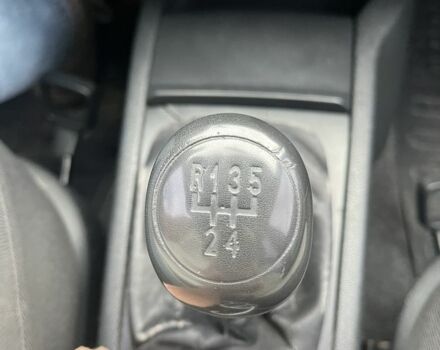 Белый Шкода Фабия, объемом двигателя 1.4 л и пробегом 374 тыс. км за 2800 $, фото 4 на Automoto.ua