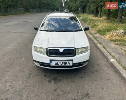 Білий Шкода Фабія, об'ємом двигуна 1.39 л та пробігом 290 тис. км за 3000 $, фото 10 на Automoto.ua