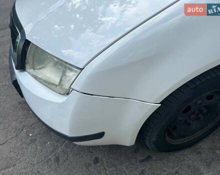 Білий Шкода Фабія, об'ємом двигуна 1.39 л та пробігом 290 тис. км за 3000 $, фото 12 на Automoto.ua