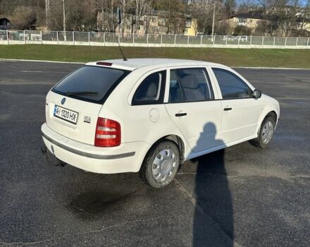 Білий Шкода Фабія, об'ємом двигуна 1.4 л та пробігом 270 тис. км за 2999 $, фото 2 на Automoto.ua