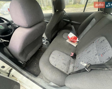 Білий Шкода Фабія, об'ємом двигуна 1.2 л та пробігом 314 тис. км за 2000 $, фото 10 на Automoto.ua