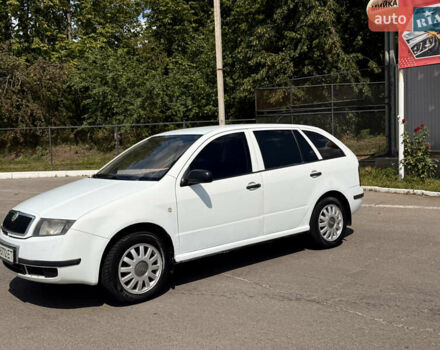Білий Шкода Фабія, об'ємом двигуна 1.4 л та пробігом 250 тис. км за 2200 $, фото 6 на Automoto.ua