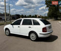 Білий Шкода Фабія, об'ємом двигуна 1.4 л та пробігом 250 тис. км за 2200 $, фото 1 на Automoto.ua